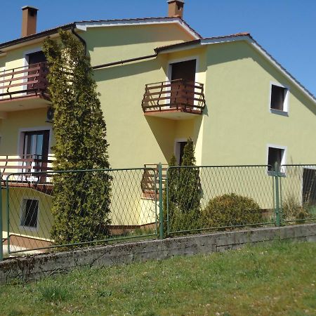 Holi Apartamento Čavle Exterior foto