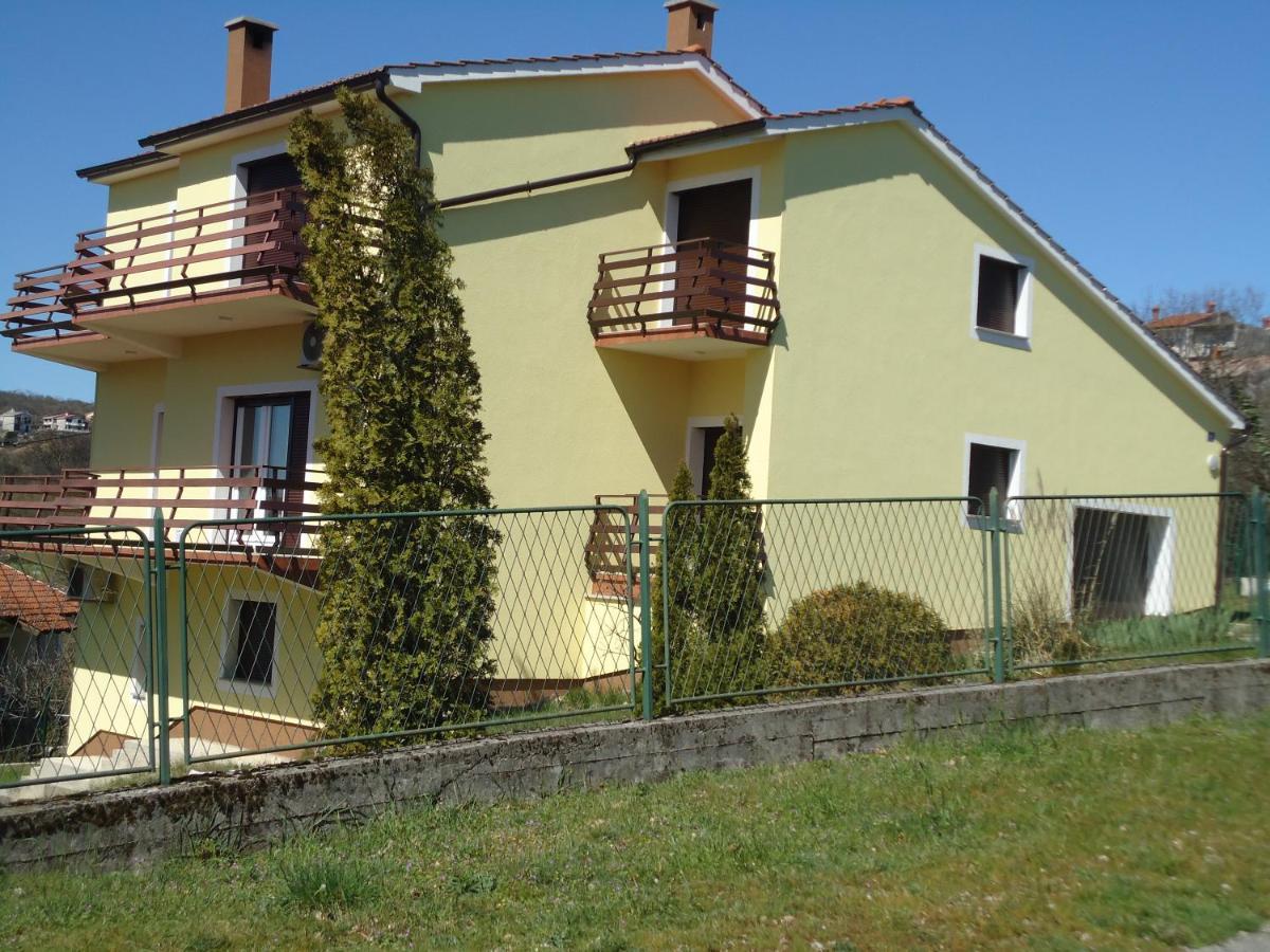 Holi Apartamento Čavle Exterior foto